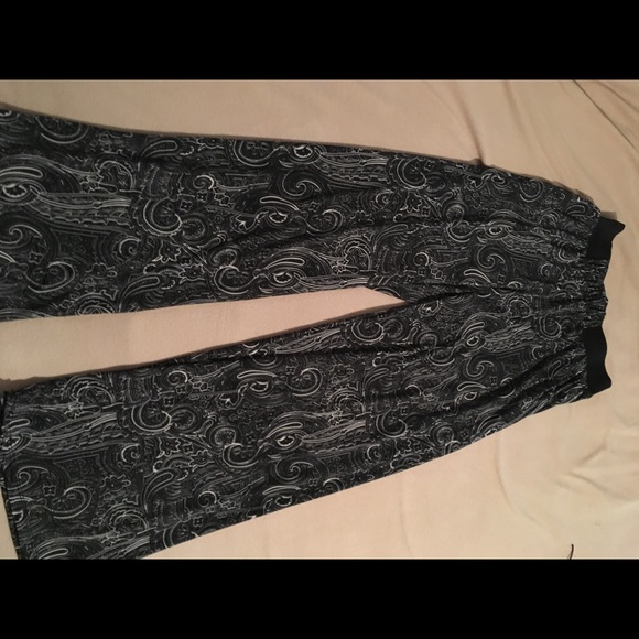 Flowy funky pants - Picture 3 of 5